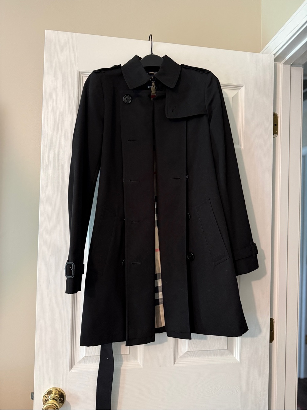 Burberry Black Trench Coat with Signature Check Lining